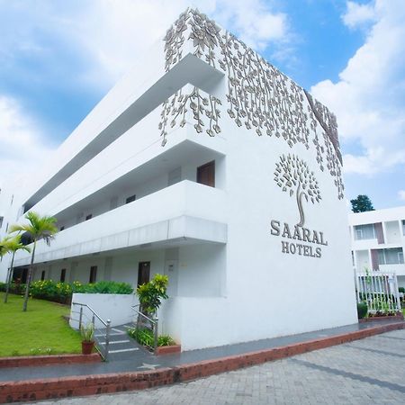 Saaral Resorts & Hotels Pvt Ltd Kuttalam  Luaran gambar