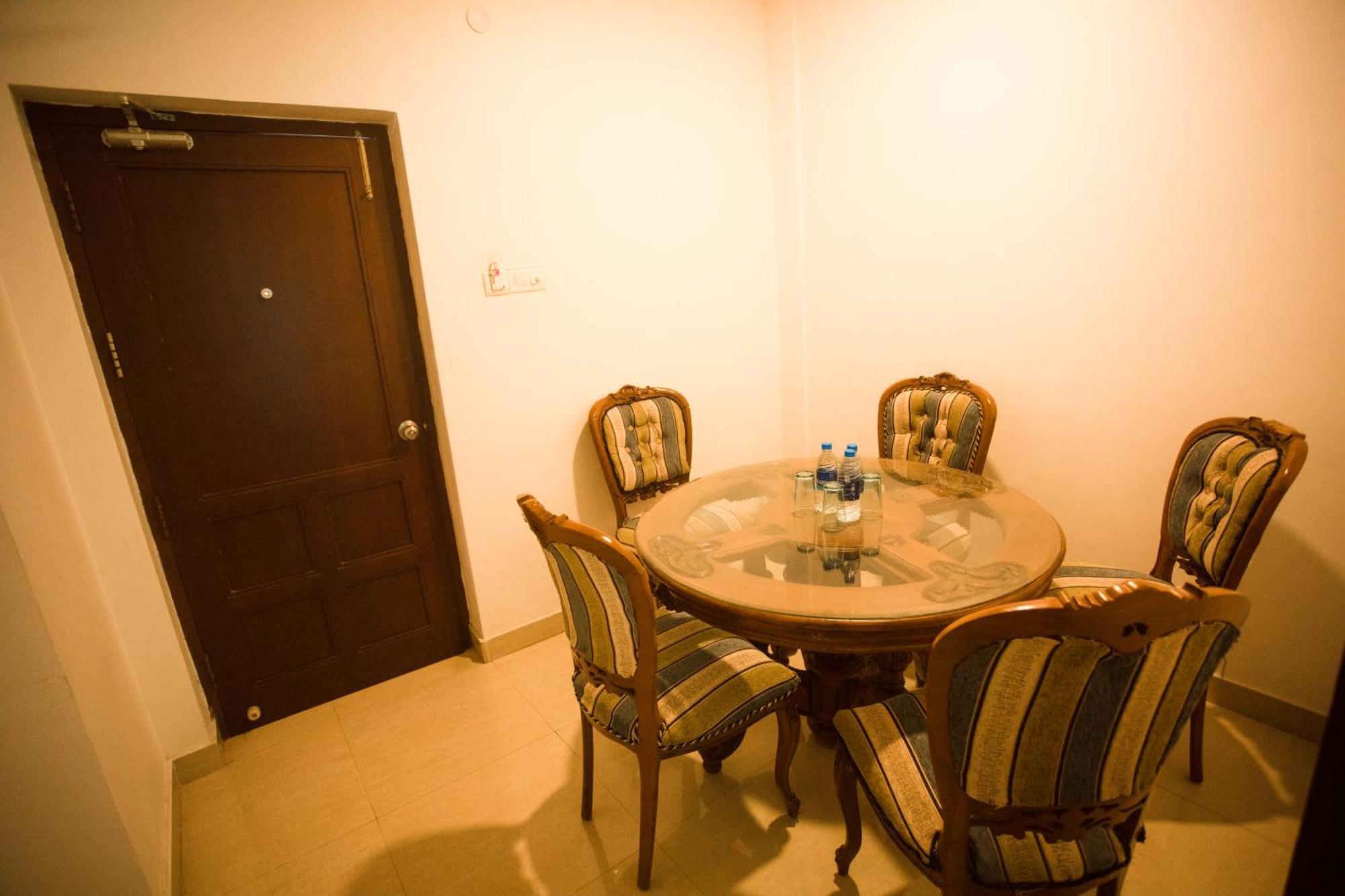 Saaral Resorts & Hotels Pvt Ltd Kuttalam  Luaran gambar