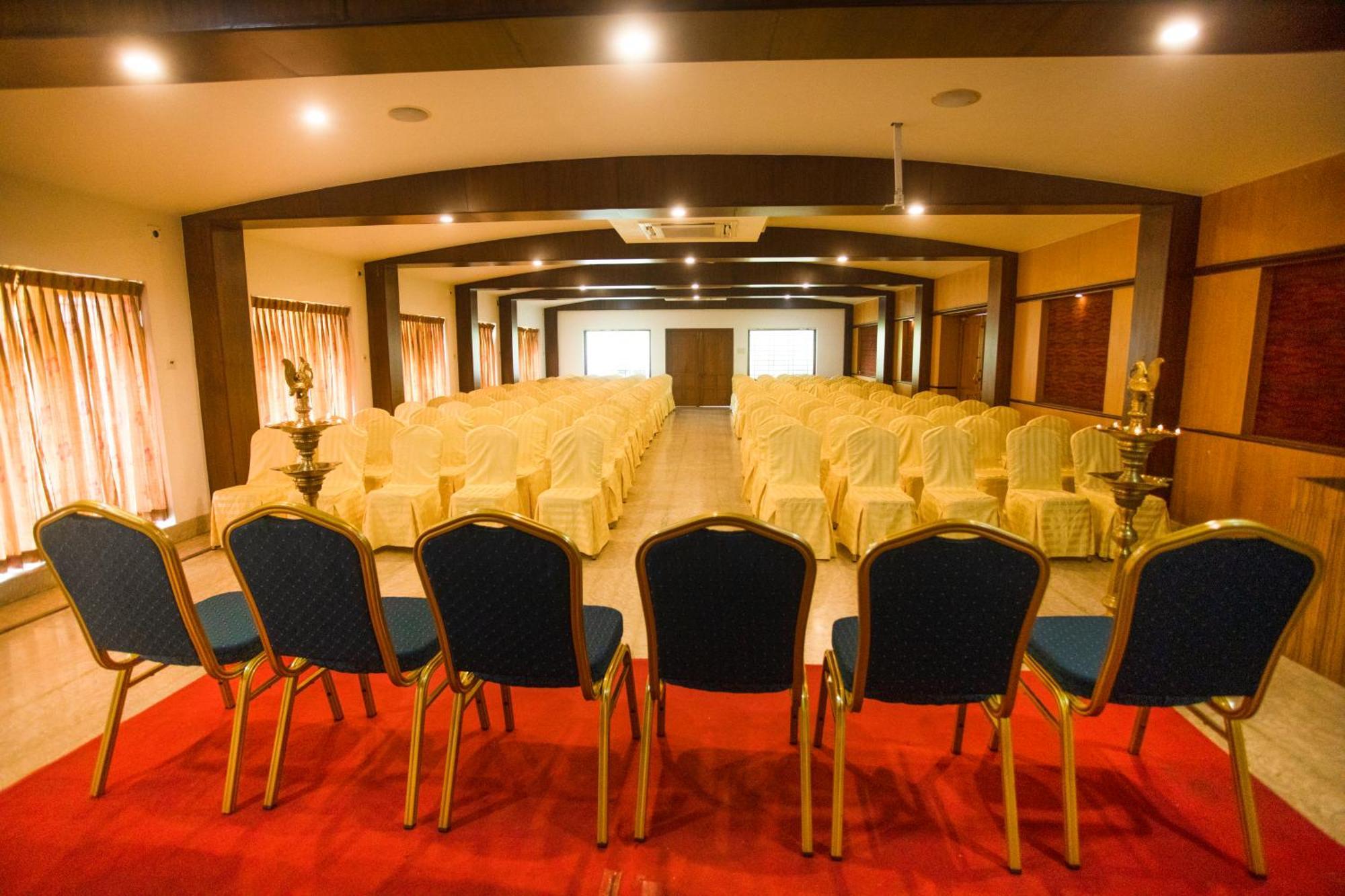 Saaral Resorts & Hotels Pvt Ltd Kuttalam  Luaran gambar