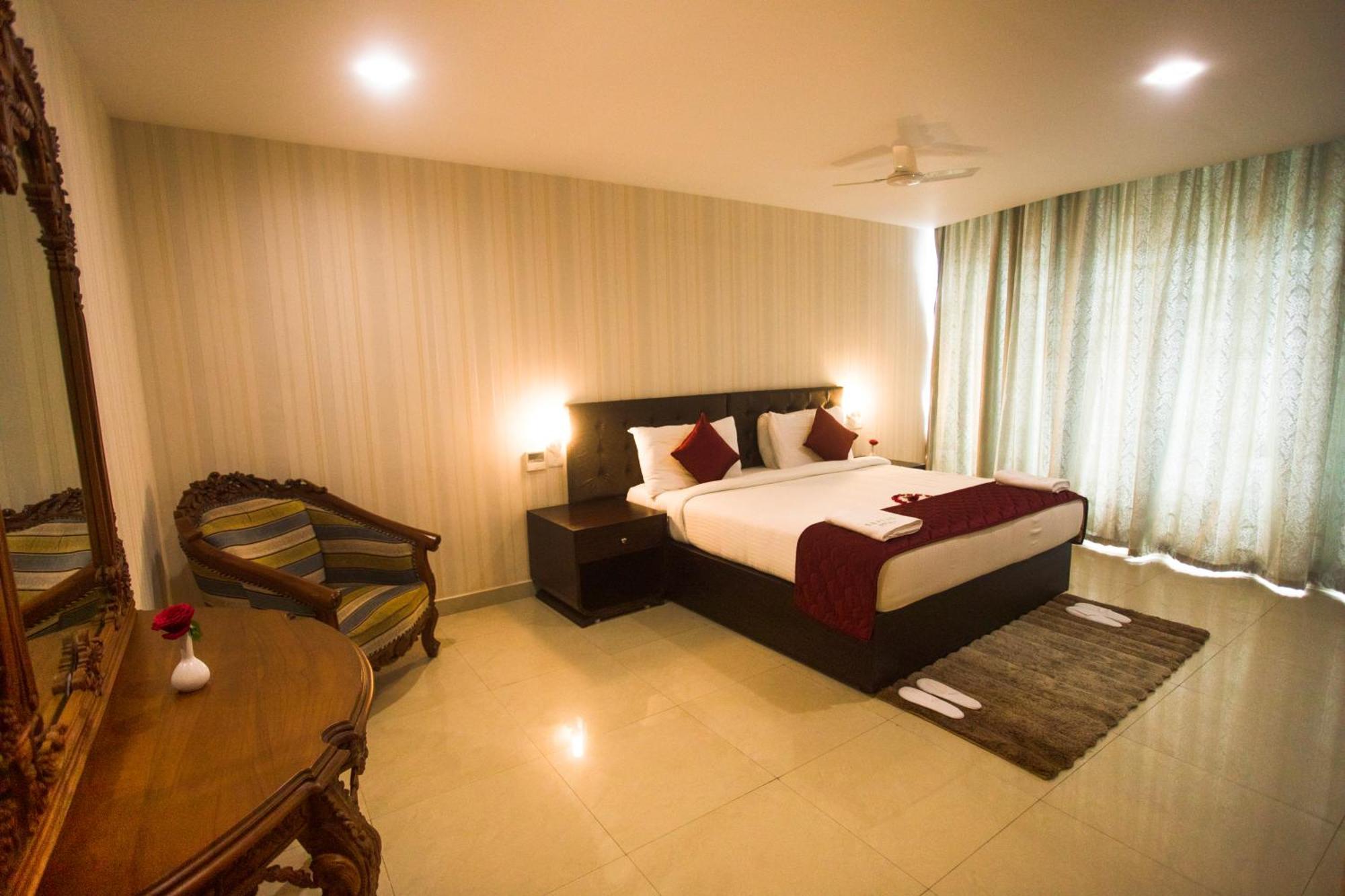 Saaral Resorts & Hotels Pvt Ltd Kuttalam  Luaran gambar