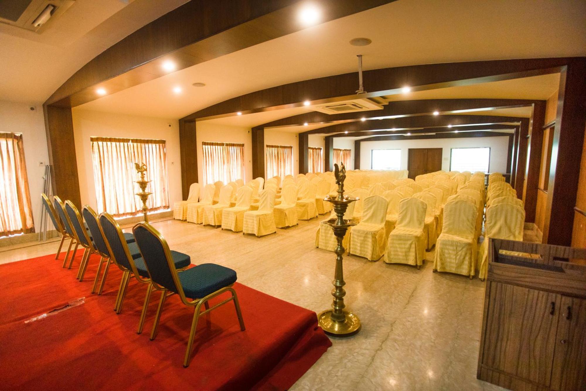 Saaral Resorts & Hotels Pvt Ltd Kuttalam  Luaran gambar