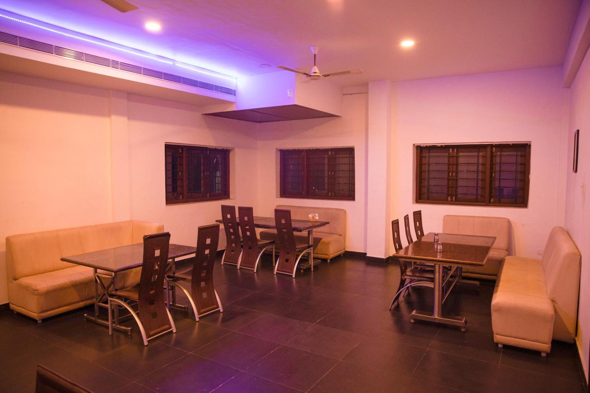 Saaral Resorts & Hotels Pvt Ltd Kuttalam  Luaran gambar